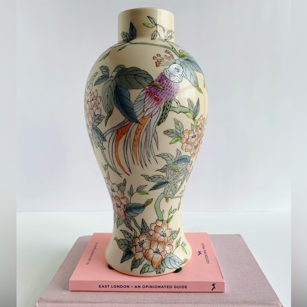 Vintage Chinoiserie Floral and Bird Pattern Vase - Picture 5 of 7